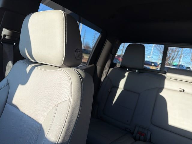 Used 2022 Chevrolet Silverado 1500 LTZ w/ Technology Package image 18