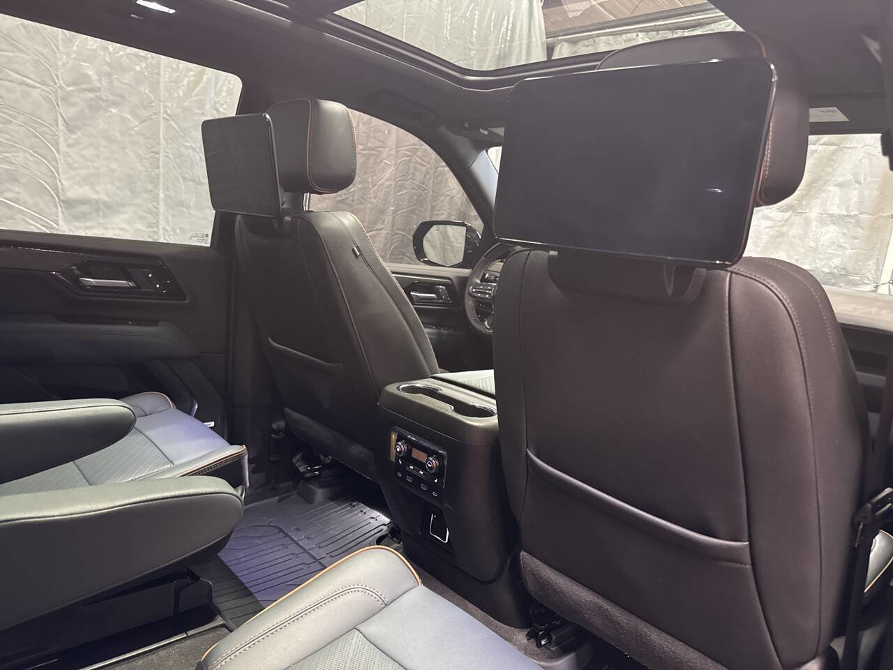 Used 2026 GMC Yukon AT4 w/ AT4 Premium Plus Package image 23