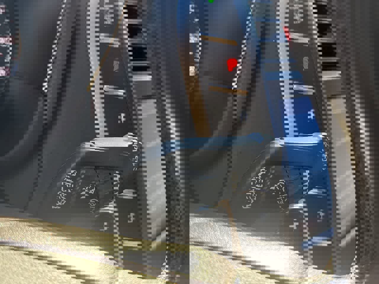 Used 2015 Lincoln MKC FWD w/ Equipment Group 101A Select image 23