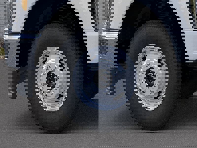 New 2025 Ford F350 XL w/ XL Chrome Package image 19
