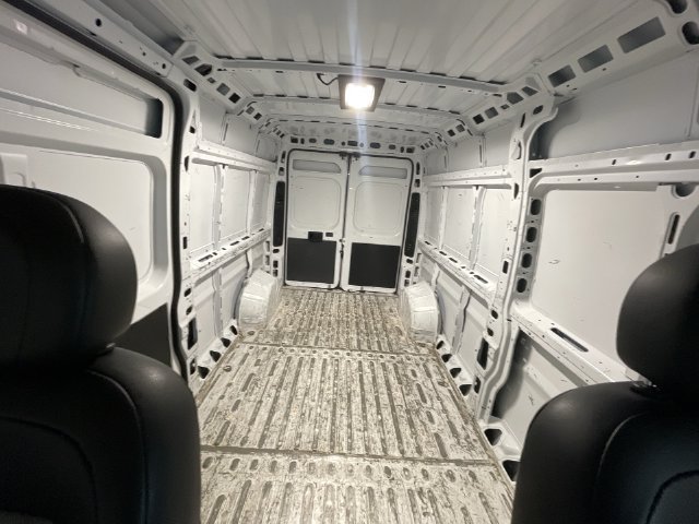 Used 2024 RAM ProMaster 2500 w/ Convenience Group FWD image 24