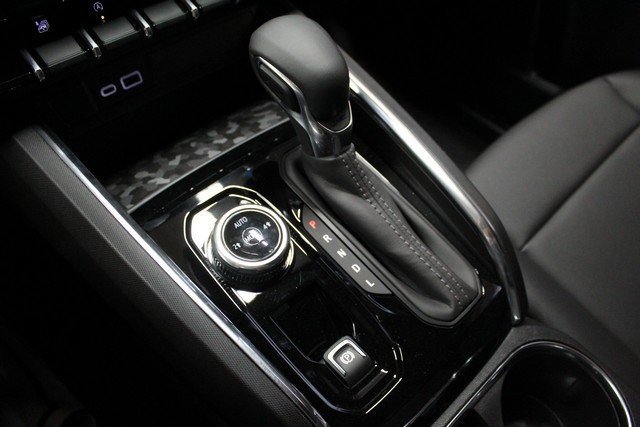 New 2025 GMC Canyon Elevation w/ Convenience Package image 27