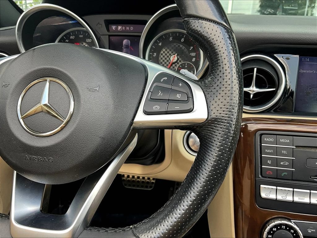Used 2020 Mercedes-Benz SLC 300 image 11