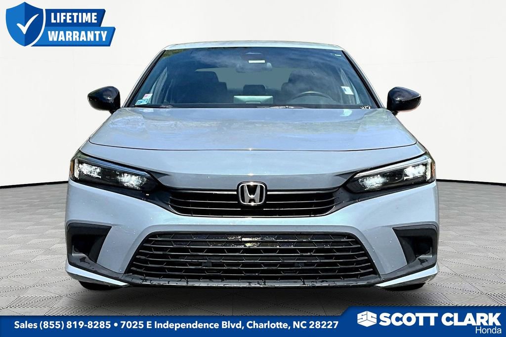 Used 2022 Honda Civic Sport image 2