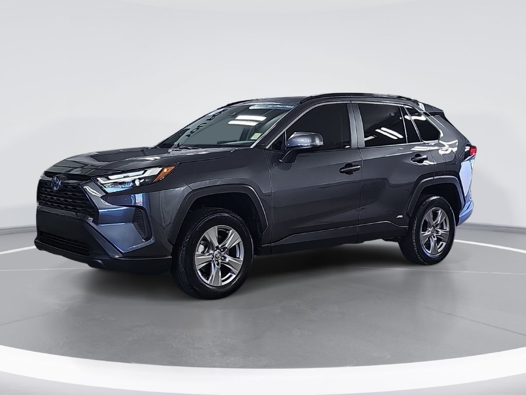 Used 2024 Toyota RAV4 XLE w/ Convenience Package AWD/4WD image 9