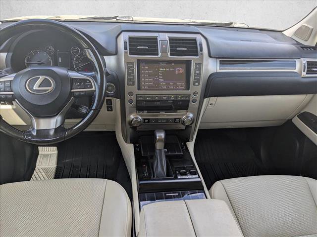 Used 2020 Lexus GX 460 Premium w/ Premium Package image 18