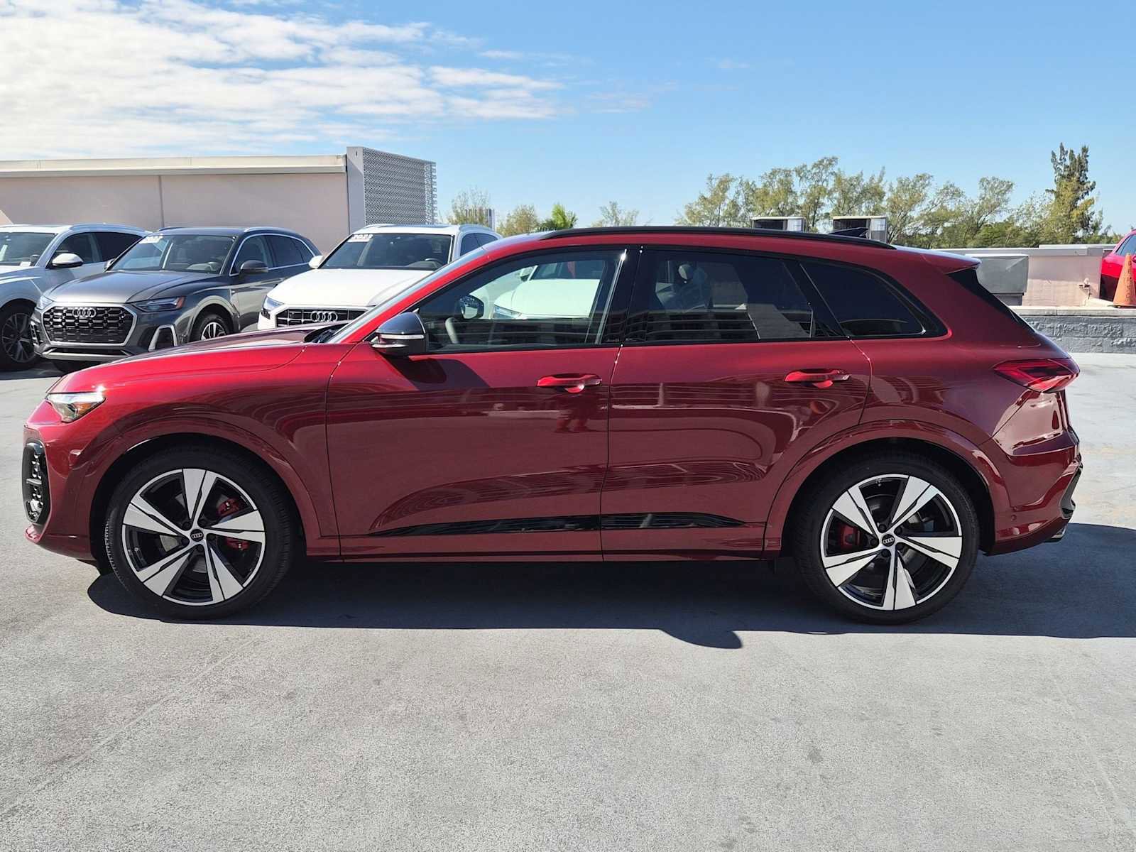 New 2025 Audi SQ5 Premium Plus image 3