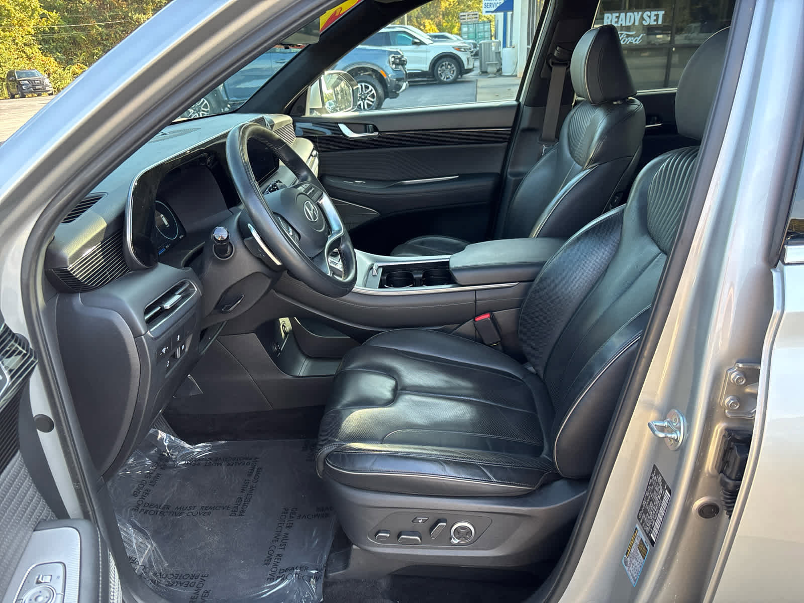 Used 2024 Hyundai Palisade Calligraphy image 18