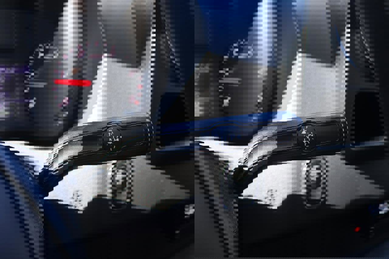 Used 2019 Mercedes-Benz Sprinter 2500 image 34