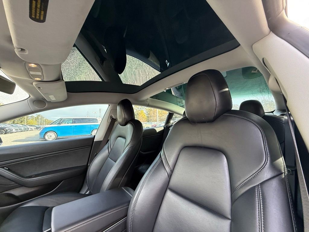 Used 2018 Tesla Model 3 Long Range image 19