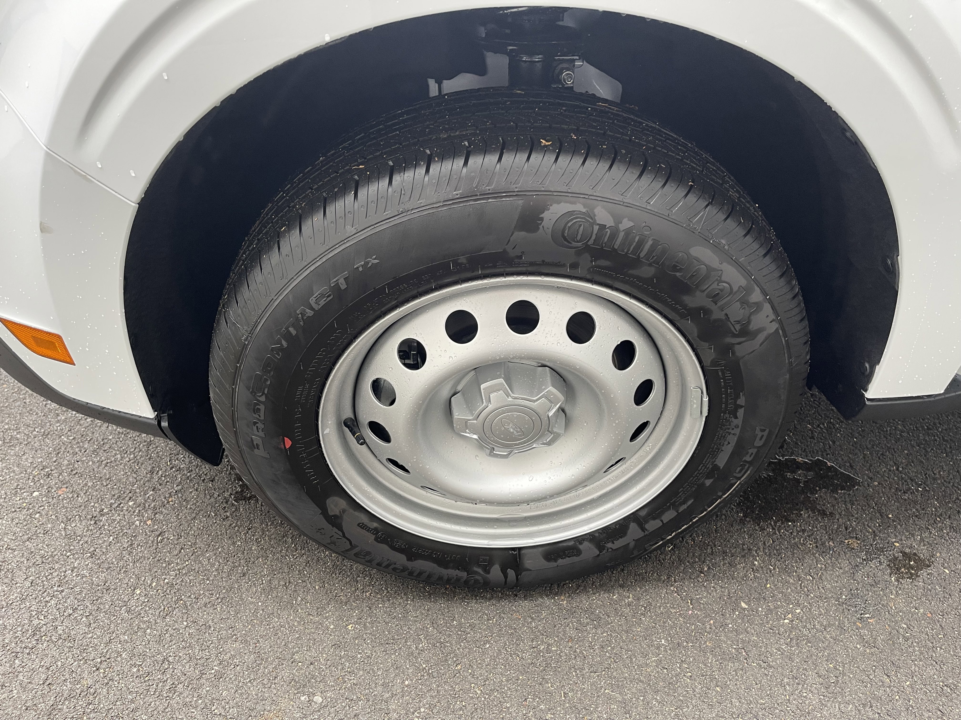 New 2025 Ford Maverick XL image 30