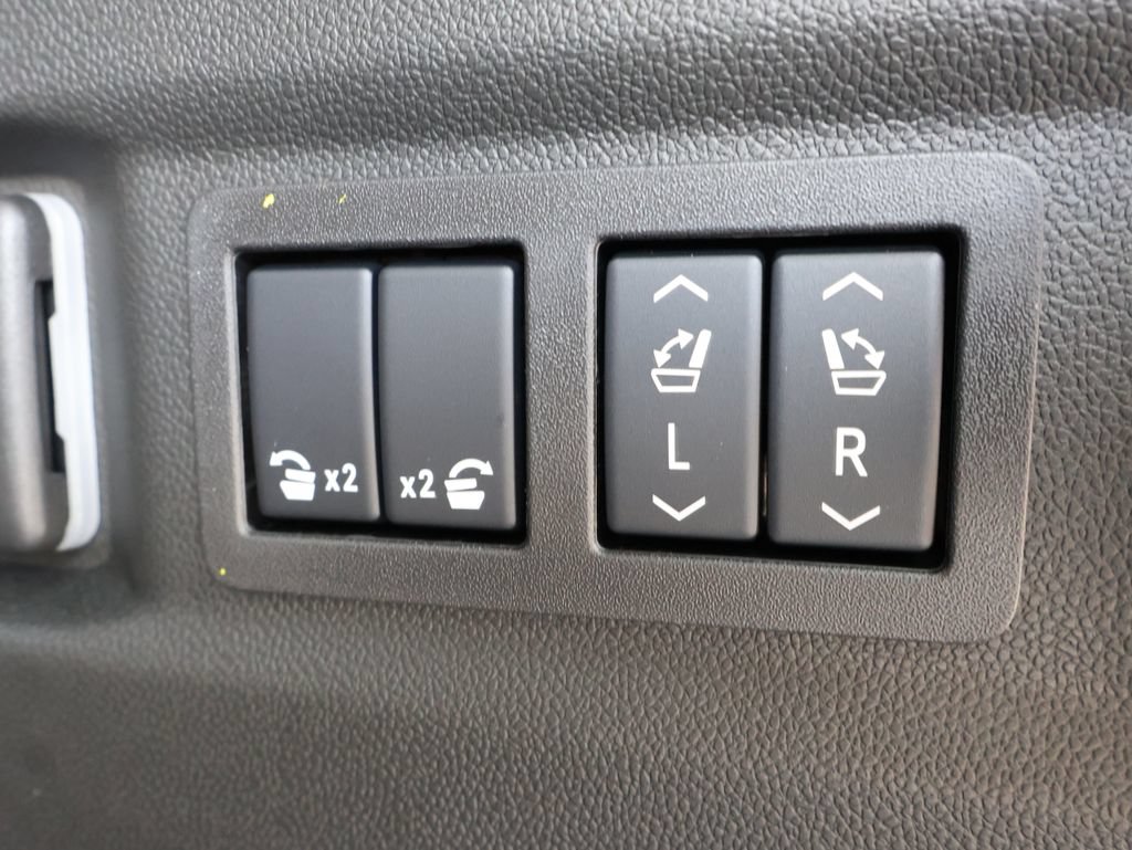 New 2026 GMC Yukon Elevation AWD/4WD image 37