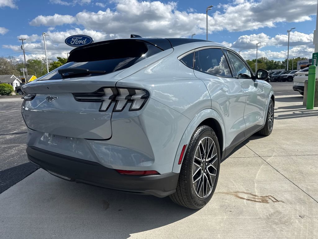 Used 2025 Ford Mustang Mach-E Premium AWD/4WD image 7