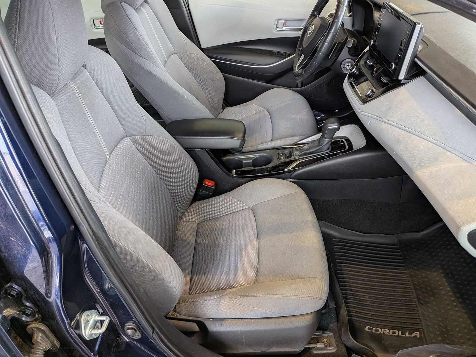 Used 2020 Toyota Corolla SE image 20