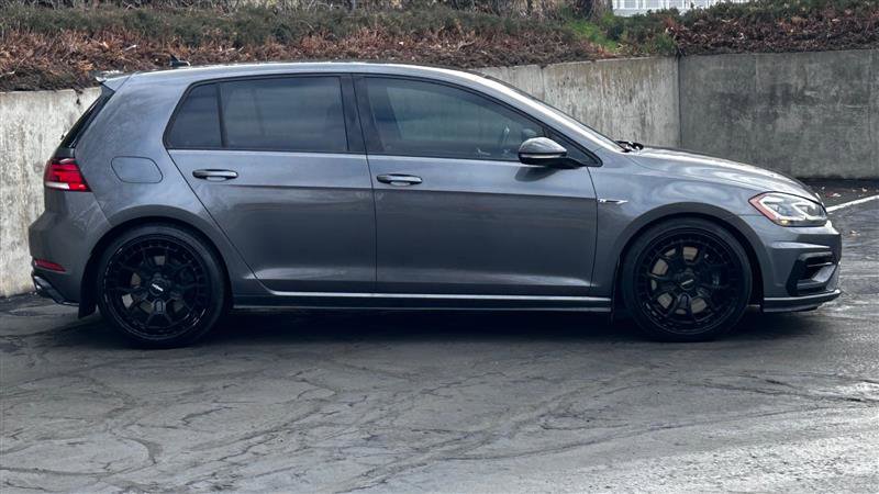 Used 2019 Volkswagen Golf R 4-Door image 6