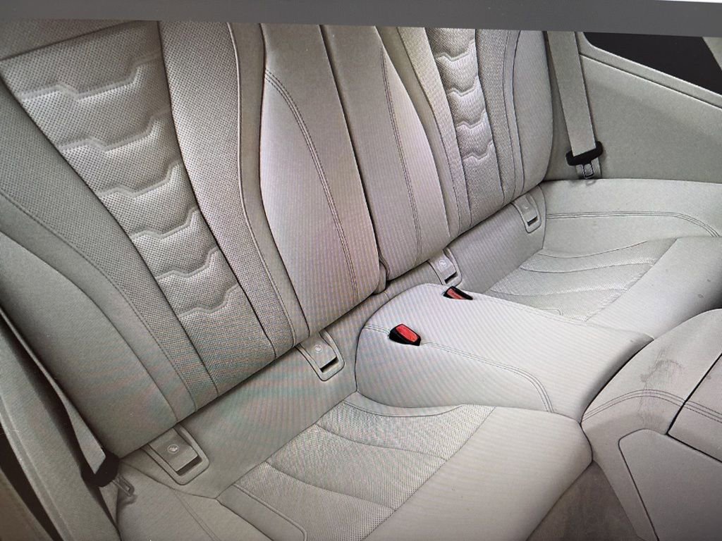 Used 2023 BMW M850i xDrive Coupe image 20