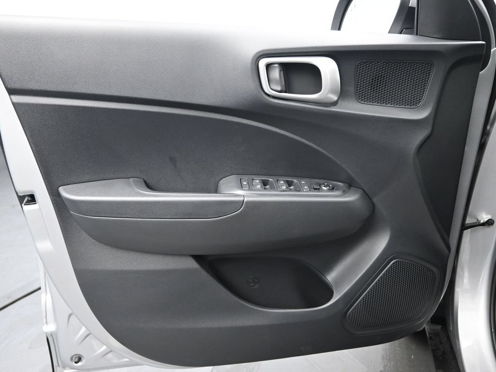 New 2026 Hyundai Venue SEL FWD image 23