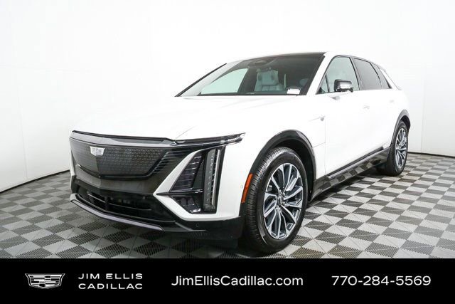 Used 2024 Cadillac Lyriq Sport w/ LPO, Floor Liner Package image 33