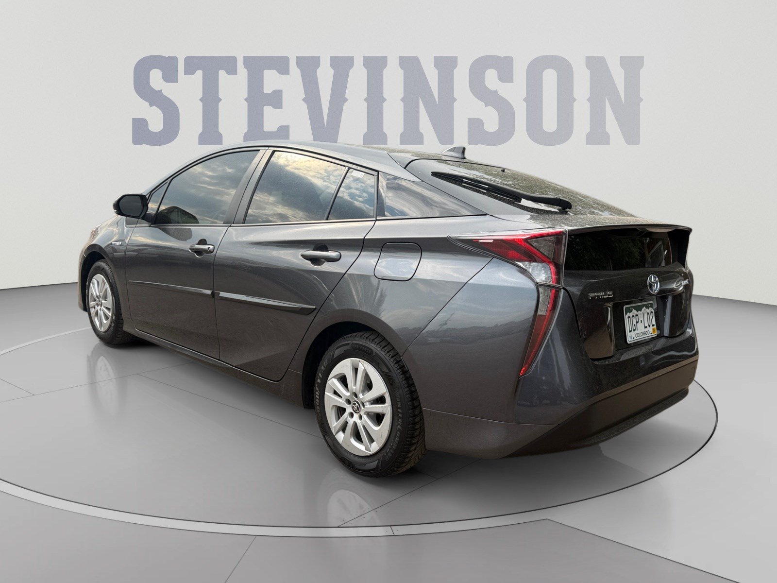 Used 2016 Toyota Prius Two FWD image 3