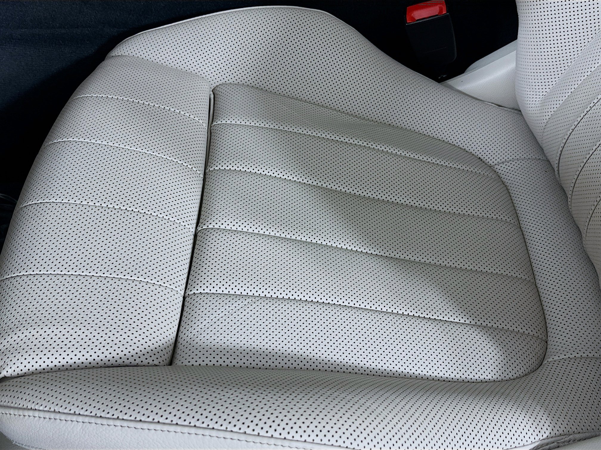 Used 2023 Mercedes-Benz E 450 4MATIC Coupe image 25