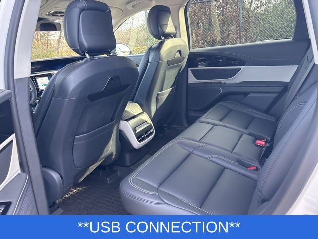 Certified 2025 Lincoln Nautilus Premier image 14