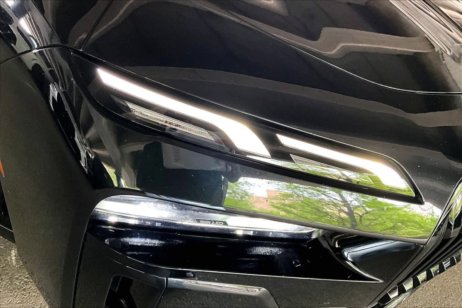 Used 2023 BMW 740i image 27