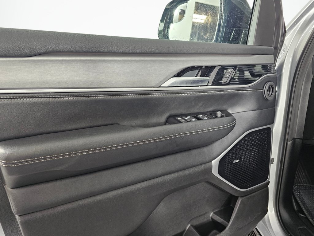 New 2026 Jeep Grand Wagoneer Limited AWD/4WD image 20