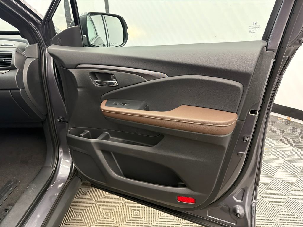 New 2026 Honda Ridgeline RTL image 16