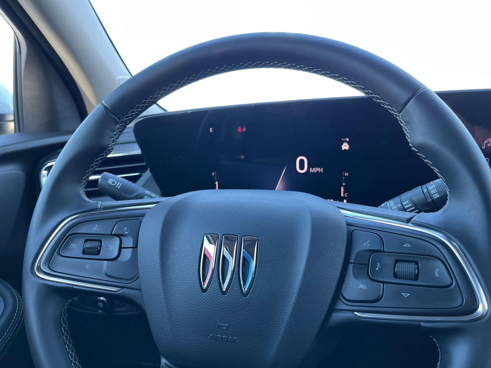 Used 2025 Buick Encore GX Preferred image 28