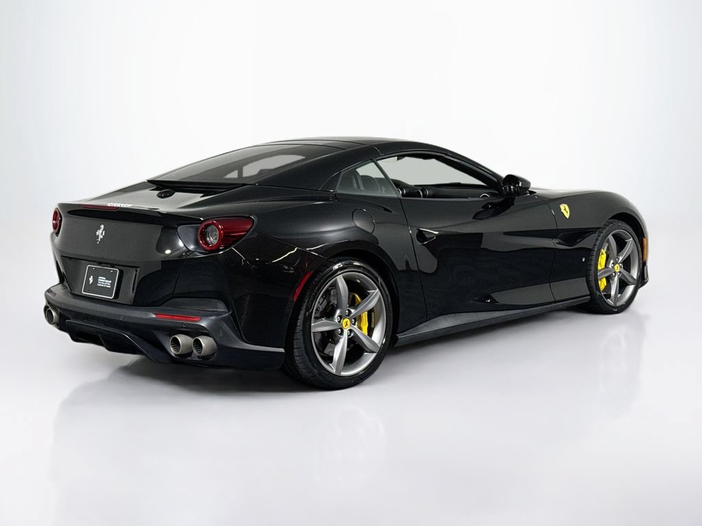 Used 2019 Ferrari Portofino RWD image 9