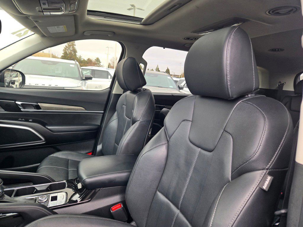 Used 2021 Kia Telluride EX w/ EX Premium Package AWD/4WD image 26
