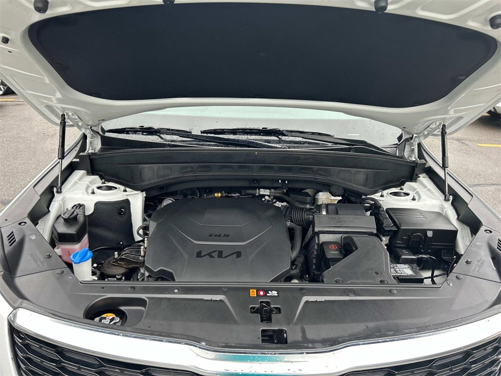 Used 2022 Kia Telluride S image 12