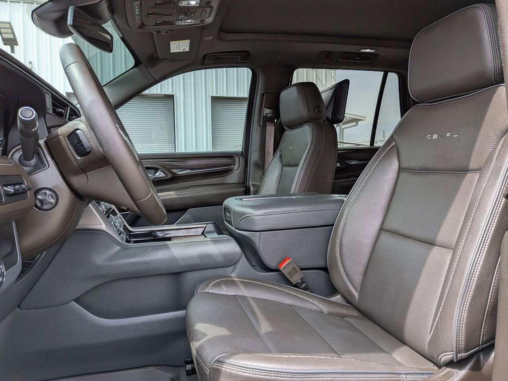 Used 2024 GMC Yukon Denali image 10