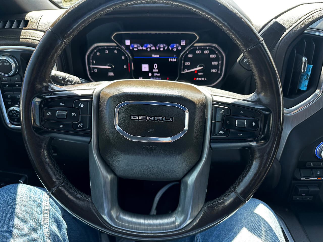 Used 2020 GMC Sierra 2500 Denali w/ Denali Ultimate Package image 13