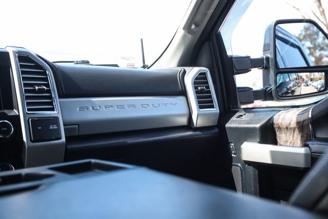 Used 2017 Ford F350 Lariat w/ Lariat Ultimate Package AWD/4WD image 32