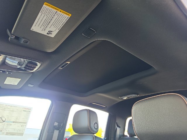 New 2026 GMC Canyon Denali AWD/4WD image 18