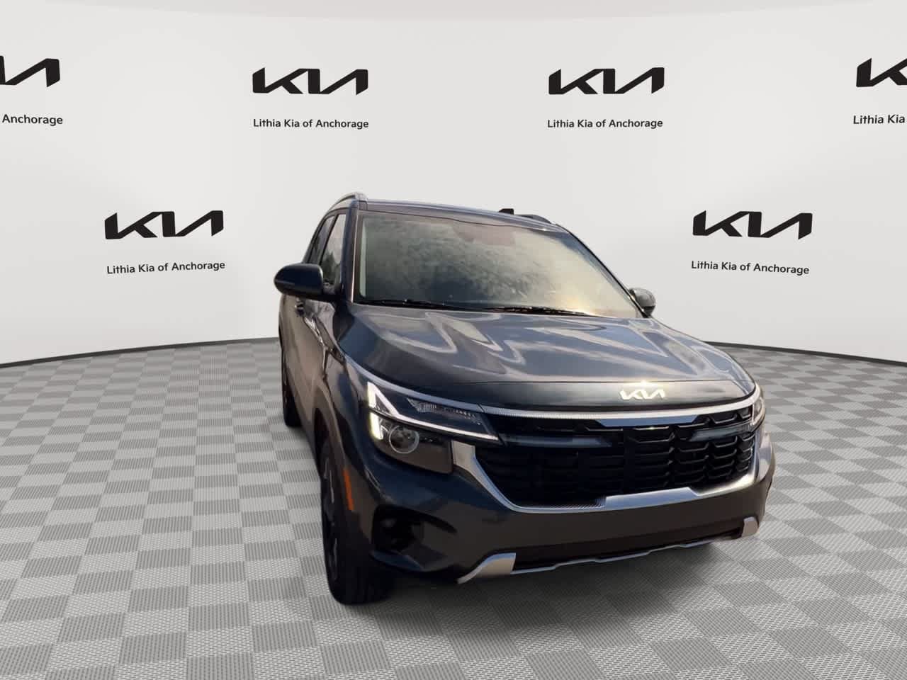 Certified 2025 Kia Seltos S AWD/4WD image 3