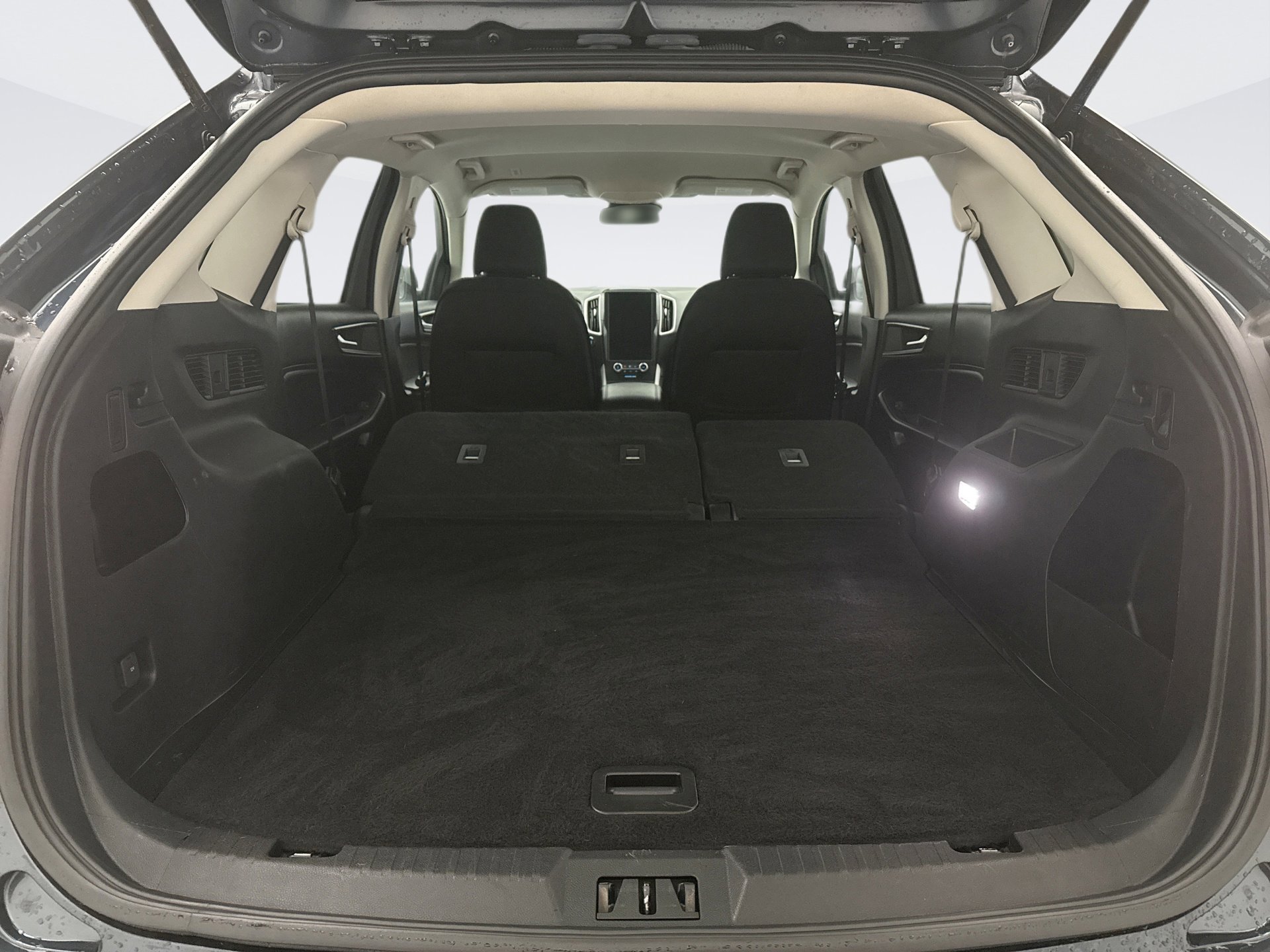 Used 2022 Ford Edge SE image 20