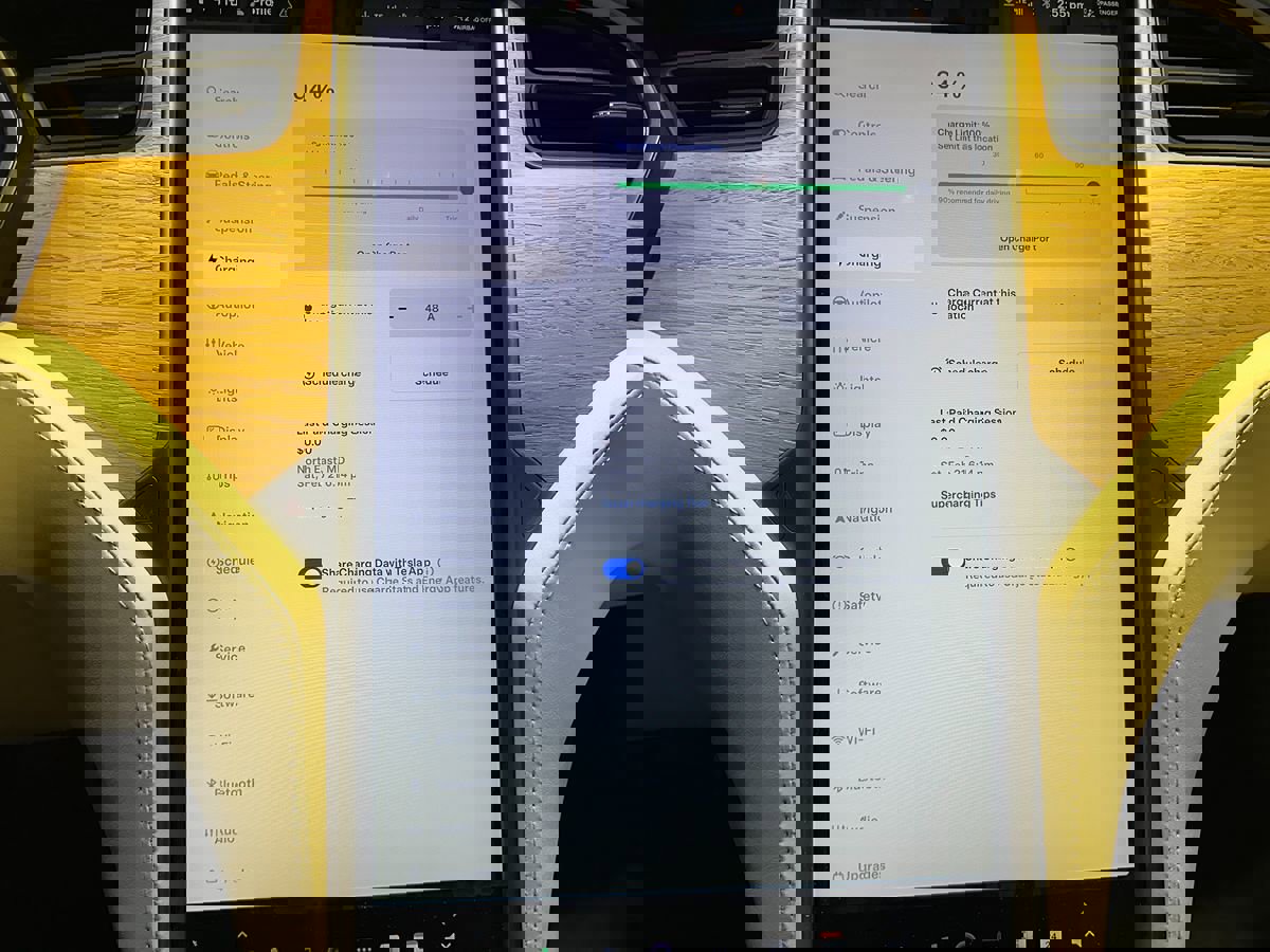 Used 2020 Tesla Model S Long Range image 30