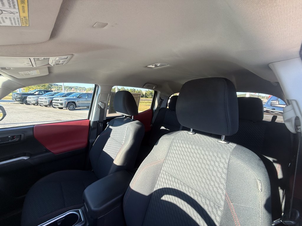 Used 2022 Toyota Tacoma SR5 w/ Technology Package RWD image 21