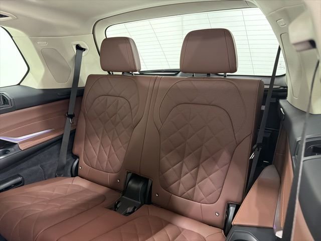 Used 2026 BMW X7 xDrive40i image 18