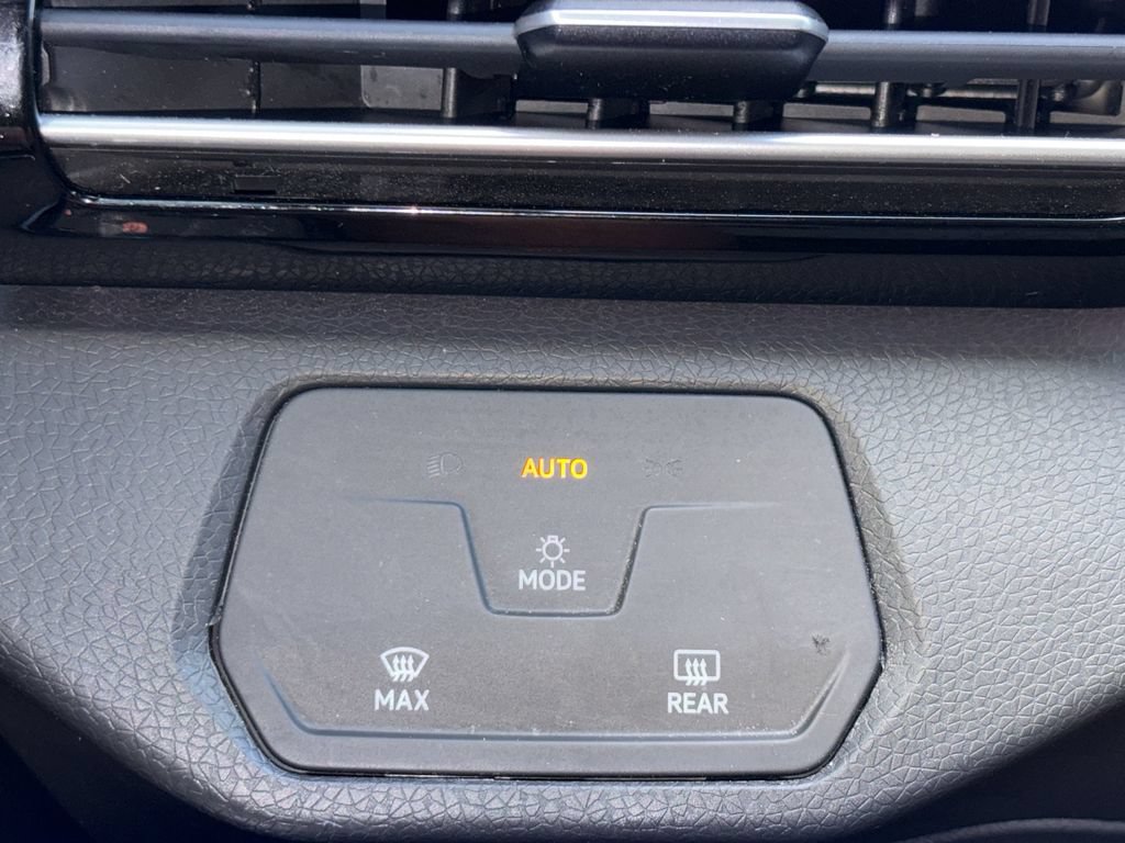Certified 2023 Volkswagen ID.4 Pro RWD image 21