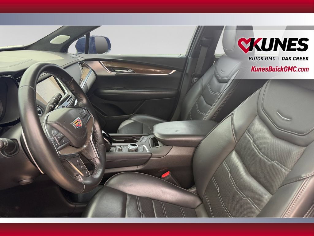 Used 2023 Cadillac XT5 Sportv w/ Platinum Package AWD/4WD image 22