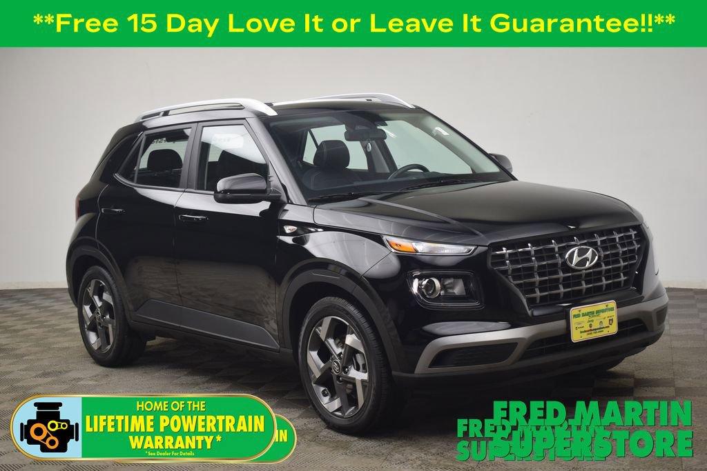 Used 2025 Hyundai Venue SEL image 1
