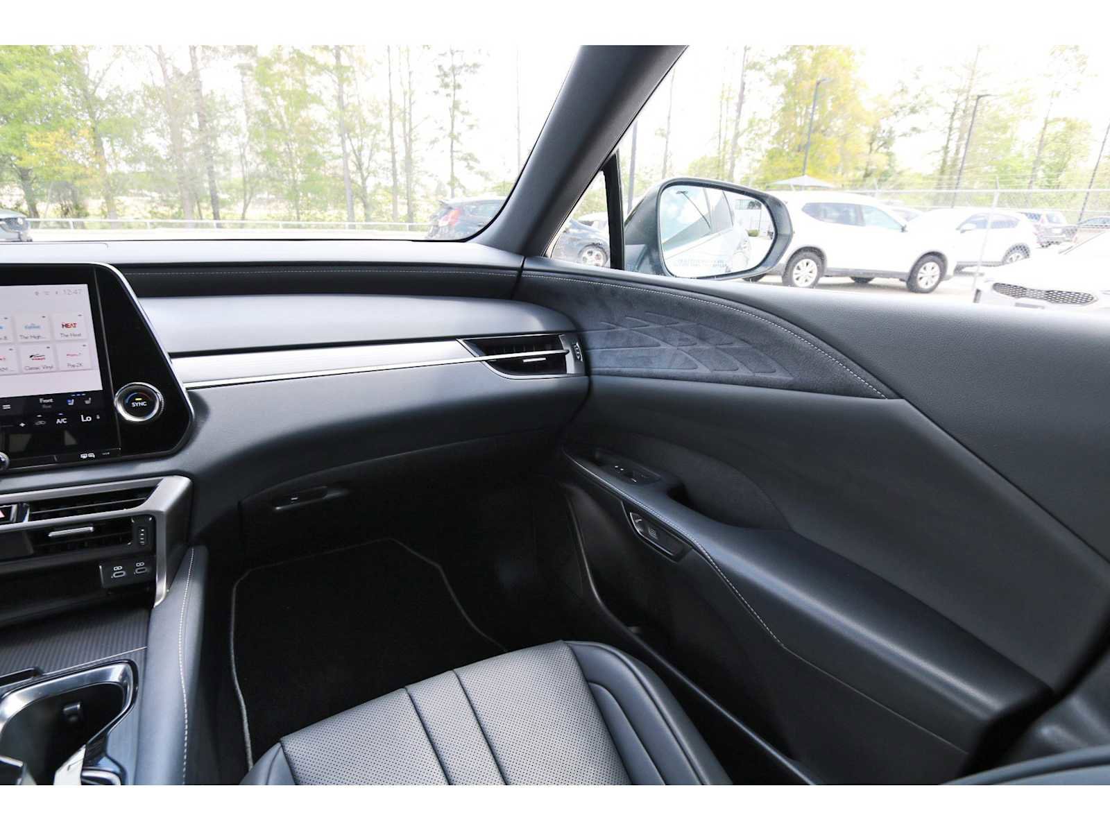 Used 2024 Lexus RX 350 F Sport w/ Technology Package image 8