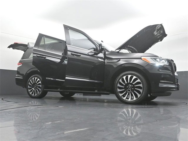 Used 2022 Lincoln Navigator Black Label image 51