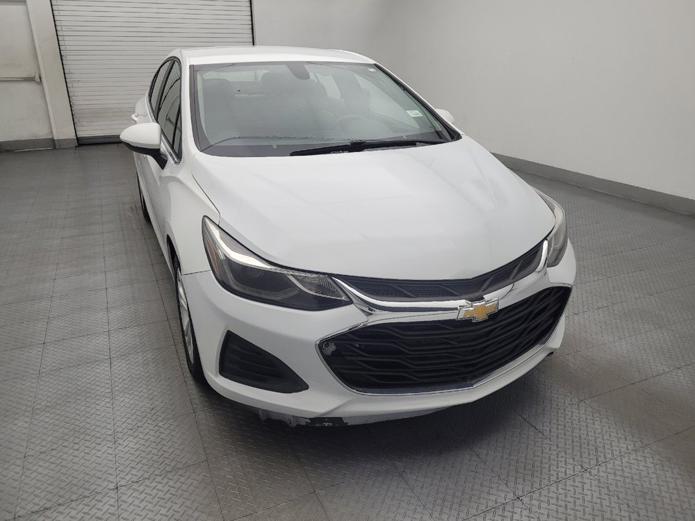 Used 2019 Chevrolet Cruze LT FWD image 14
