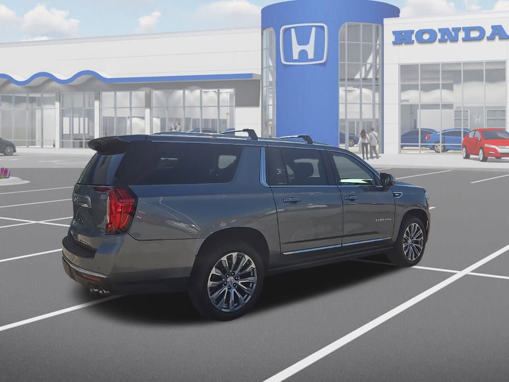 Used 2022 GMC Yukon XL Denali image 9