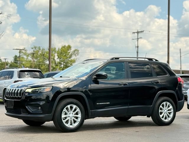 Used 2022 Jeep Cherokee Latitude Lux w/ Sun & Sound Group AWD/4WD image 42