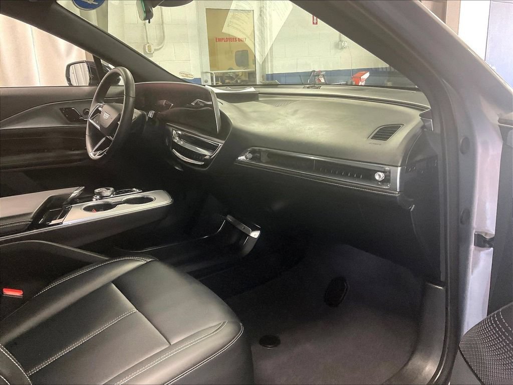 Used 2024 Cadillac Lyriq Tech w/ Driver Assist Package AWD/4WD image 13